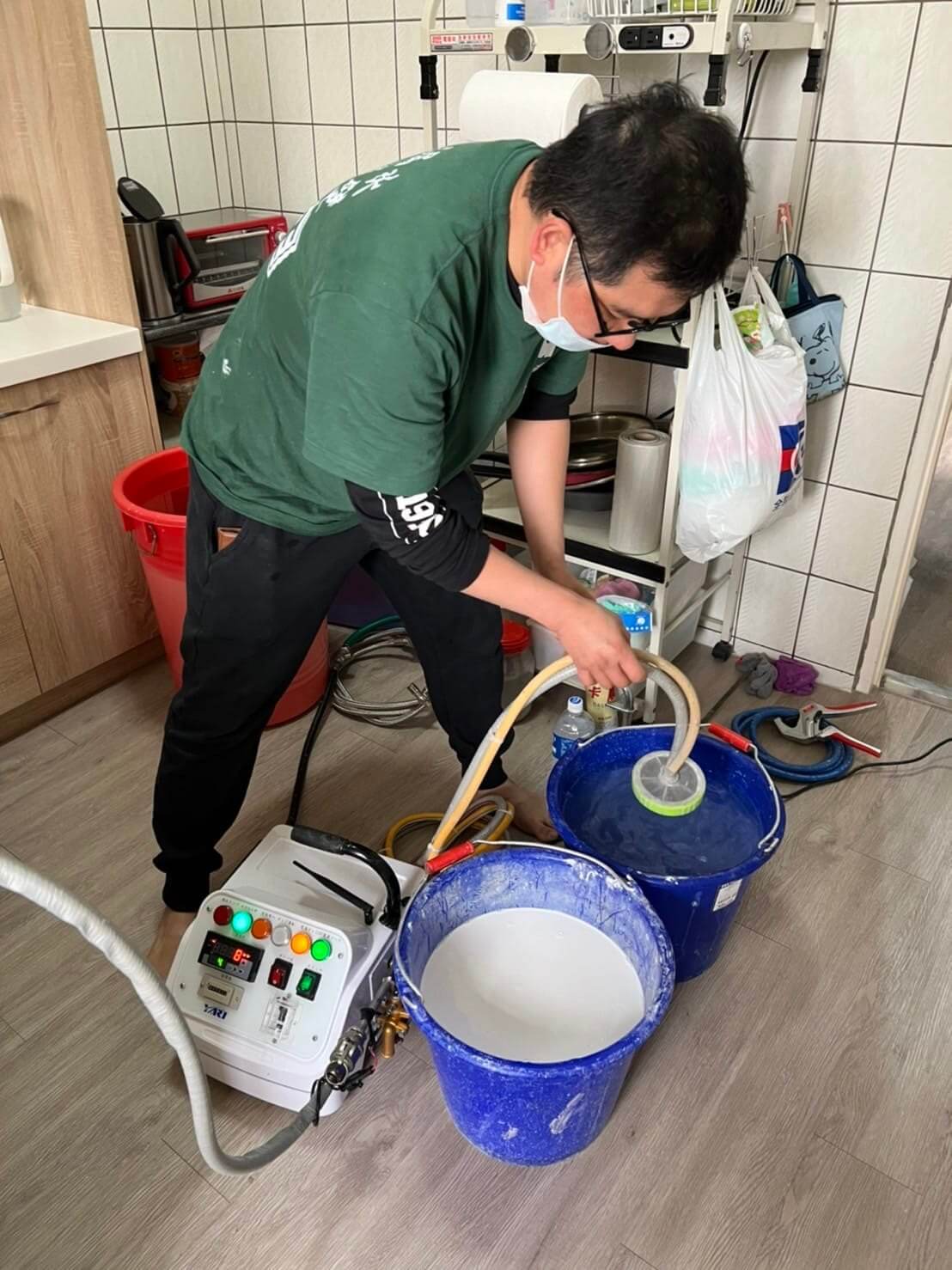 雅銳科技 高壓灌注補漏 無需打牆 施工中