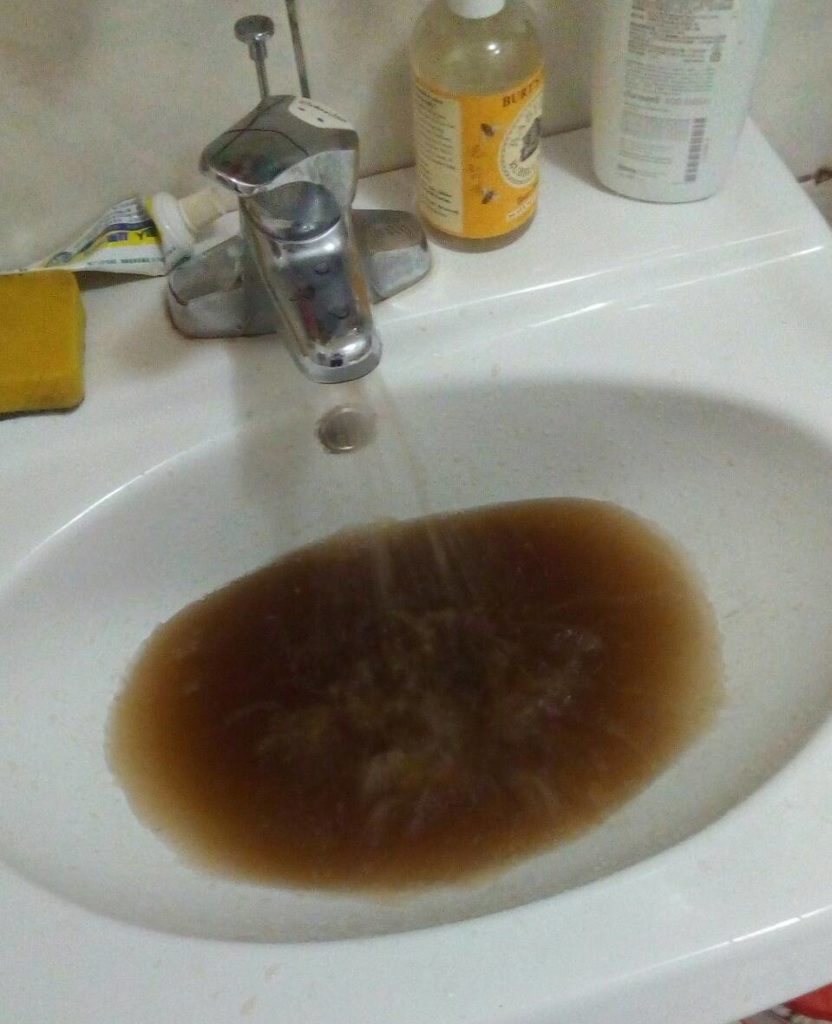 水質常見問題？水的顏色異常篇